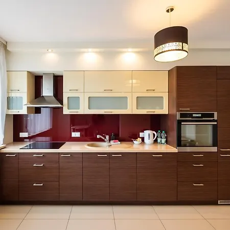 Apartment Metro Kondratowicza Spacious By Bookinghost
