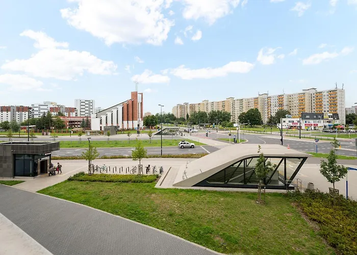 Metro Kondratowicza Spacious By Bookinghost Апартаменты Варшава