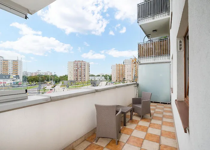 Metro Kondratowicza Spacious By Bookinghost Варшава